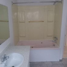 4&frac12; semi-meubl&eacute;, au Centre-Ville de Sherbrooke