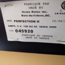 Lit &eacute;lectrique et matelas (simple). T&eacute;l&eacute;commande sans fil